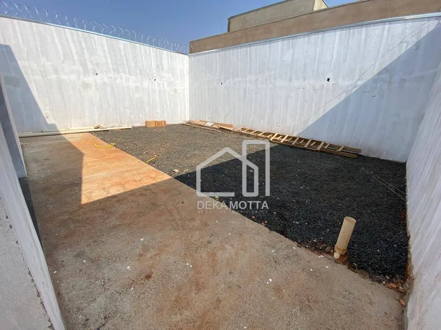 Foto 7 de Casa com 2 quartos à venda, 250m2 em Uberlandia - MG