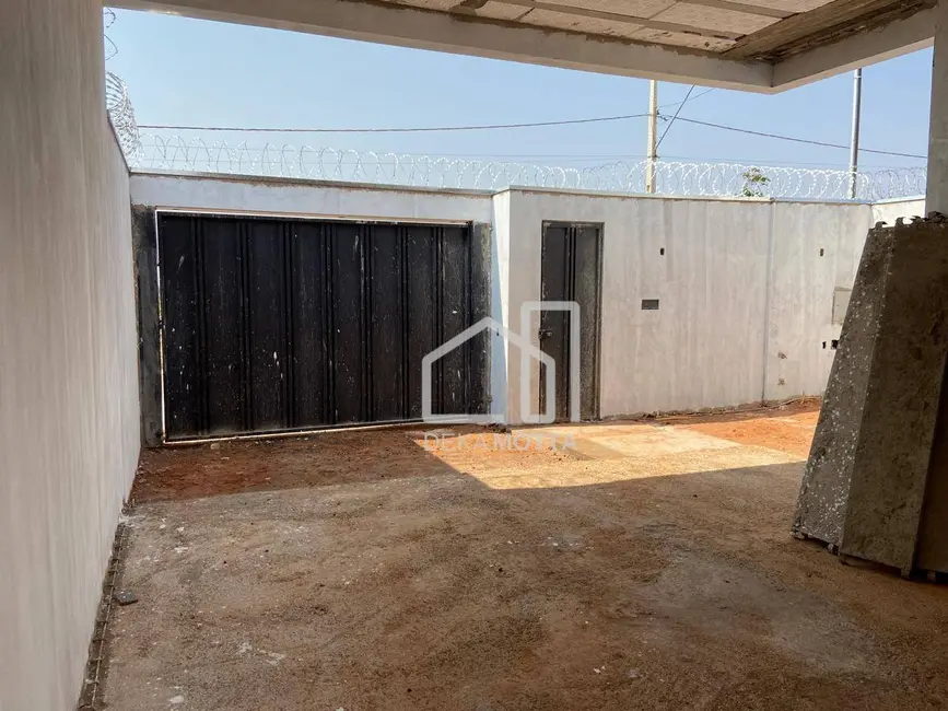 Foto 4 de Casa com 2 quartos à venda, 250m2 em Uberlandia - MG