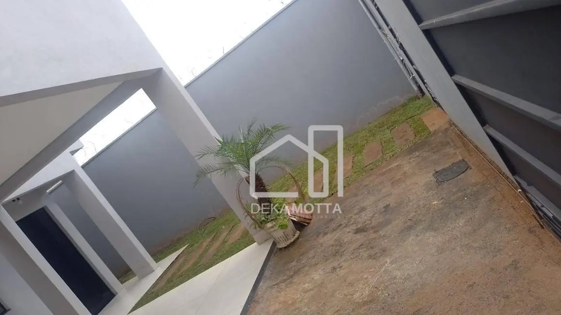Foto 1 de Casa com 3 quartos à venda, 260m2 em Uberlandia - MG