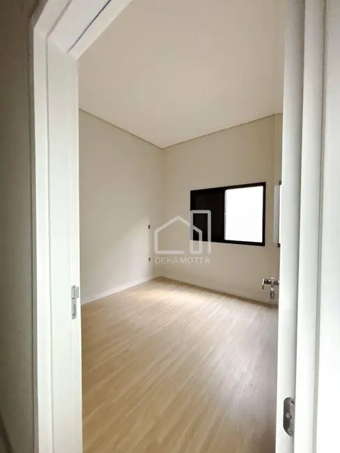 Foto 4 de Casa com 3 quartos à venda, 250m2 em Uberlandia - MG