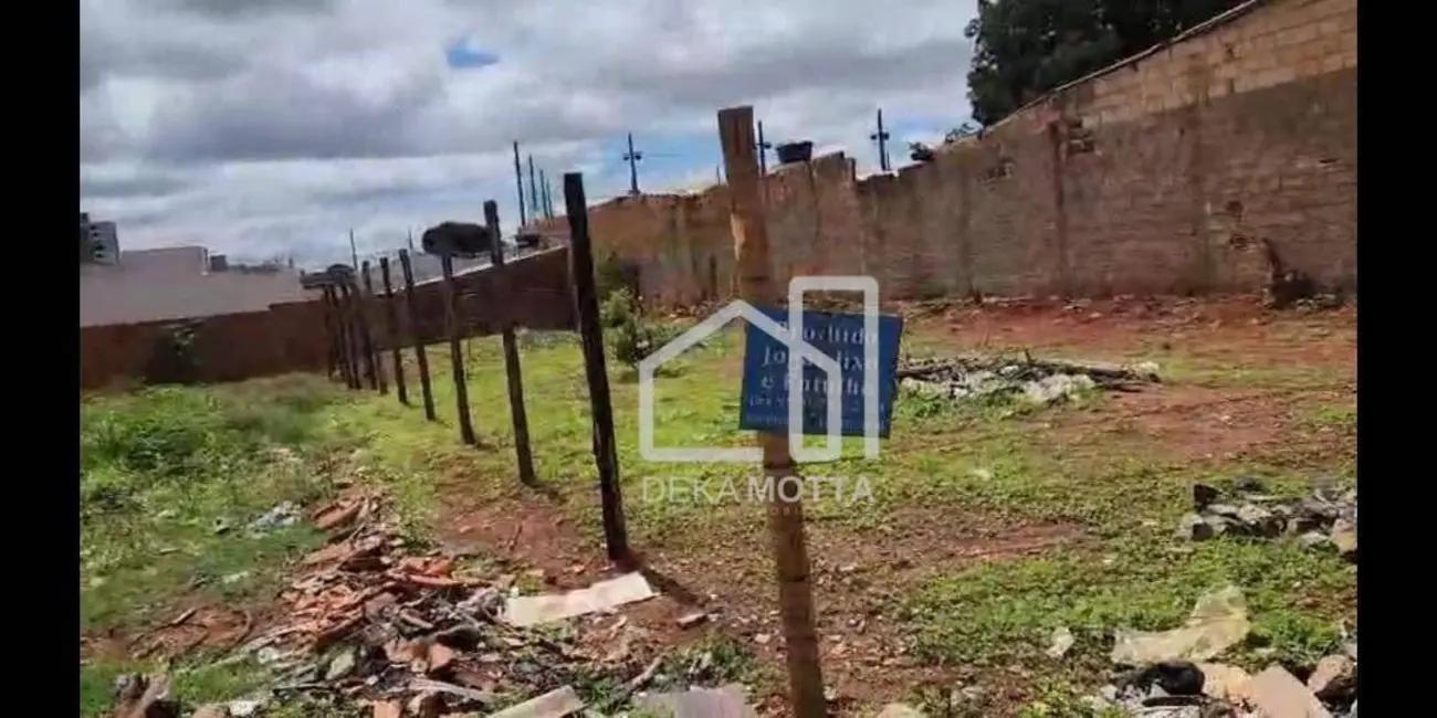 Foto 2 de Terreno / Lote à venda, 275m2 em Dom Almir, Uberlandia - MG