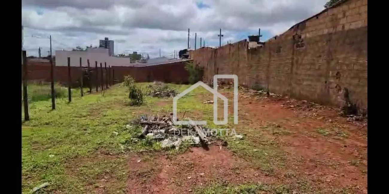 Foto 1 de Terreno / Lote à venda, 275m2 em Dom Almir, Uberlandia - MG