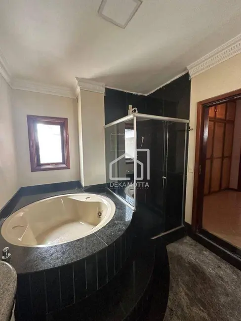 Foto 3 de Casa com 4 quartos à venda, 432m2 em Tabajaras, Uberlandia - MG