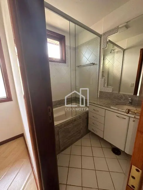 Foto 7 de Casa com 4 quartos à venda, 432m2 em Tabajaras, Uberlandia - MG