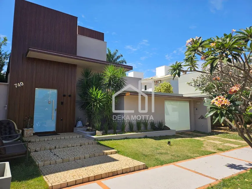 Foto 1 de Casa com 3 quartos à venda, 360m2 em Granja Marileusa, Uberlandia - MG