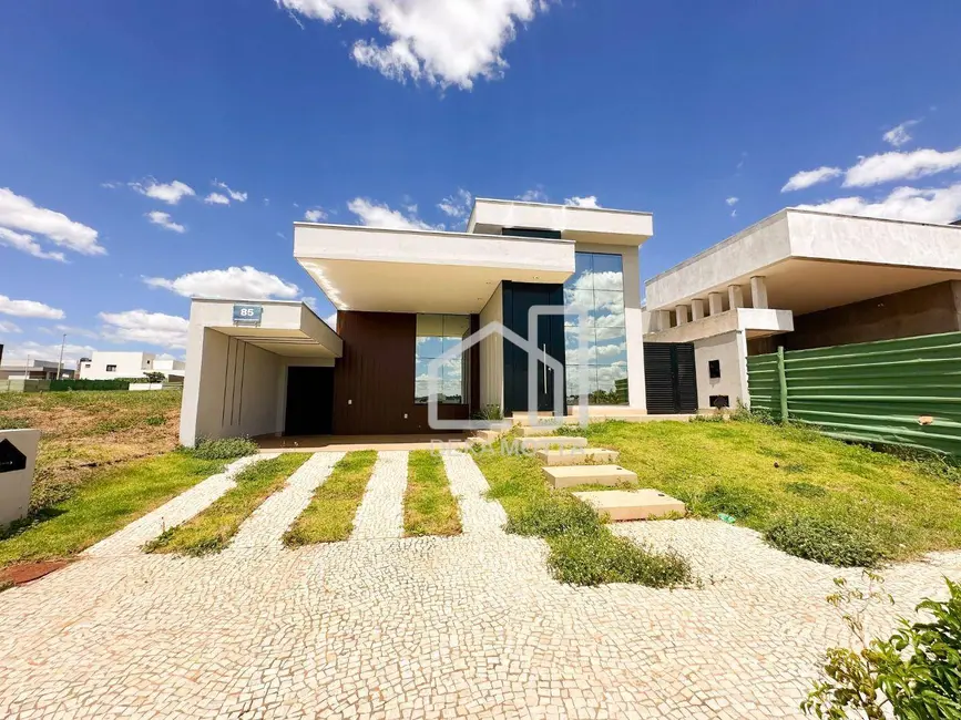 Foto 1 de Casa de Condomínio com 3 quartos à venda, 399m2 em Gávea, Uberlandia - MG