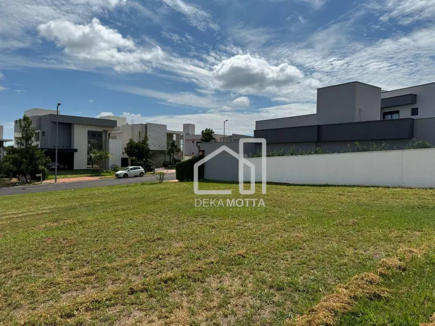 Foto 1 de Terreno / Lote à venda, 473m2 em Granja Marileusa, Uberlandia - MG