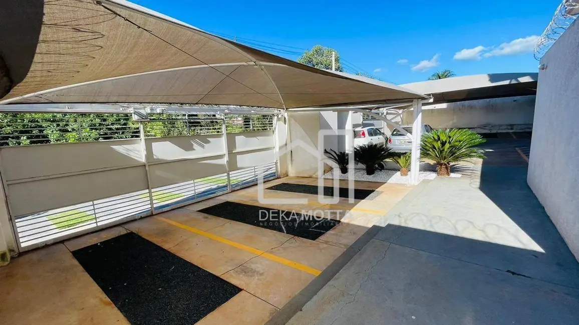 Foto 2 de Apartamento com 2 quartos à venda, 64m2 em Jaraguá, Uberlandia - MG
