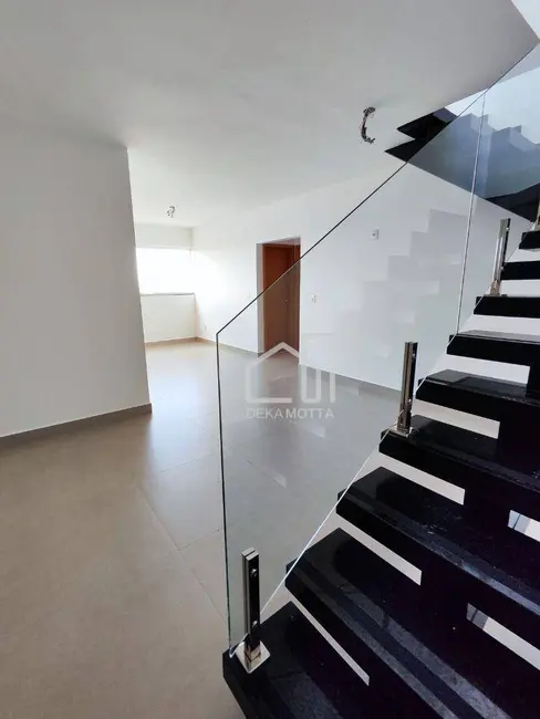 Cobertura com 3 quartos à venda, 129m2 em Tubalina, Uberlandia - MG - imagem 7 Foto 7 de Cobertura com 3 quartos à venda, 129m2 em Tubalina, Uberlandia - MG