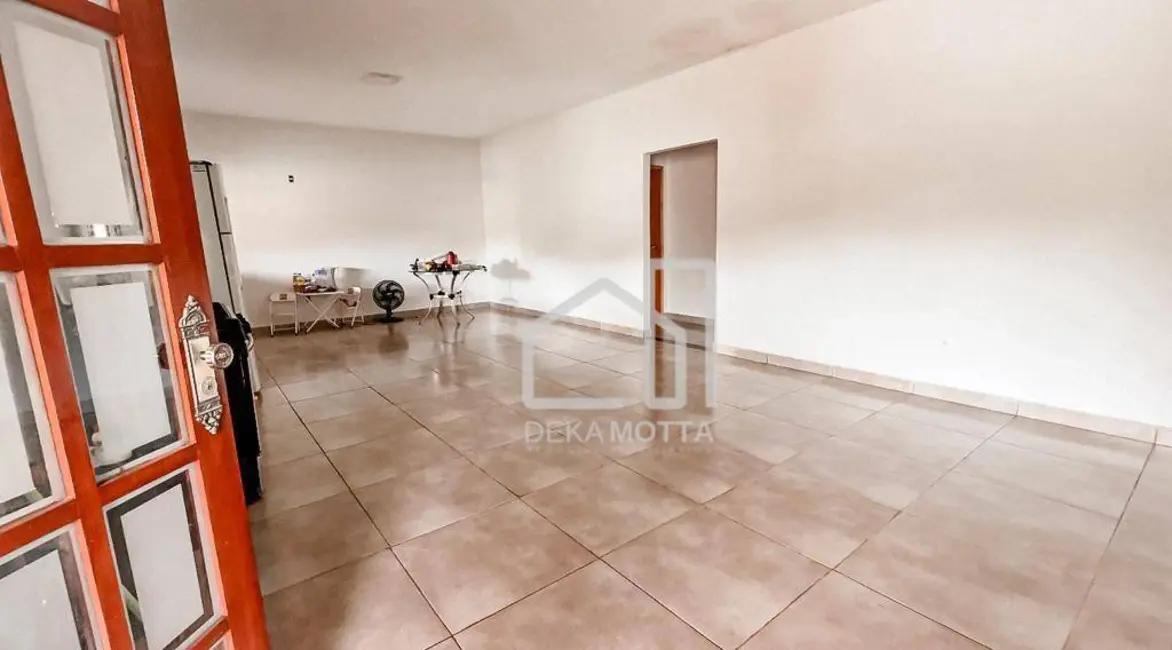 Foto 8 de Sítio / Rancho com 3 quartos à venda, 1153m2 em Uberlandia - MG