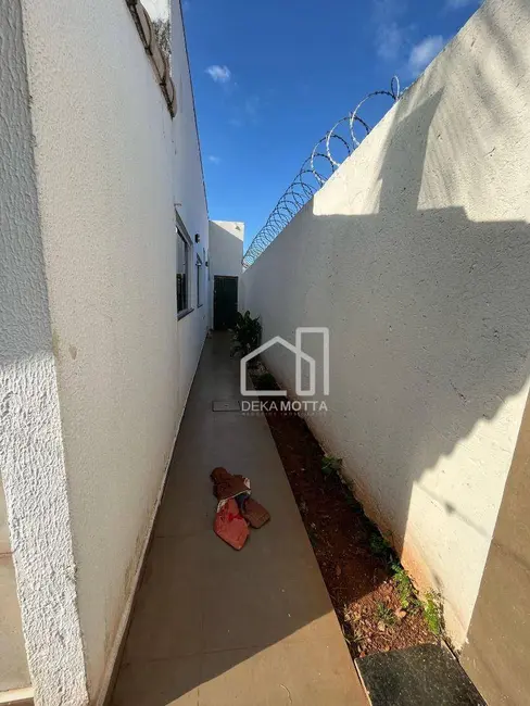 Casa com 3 quartos à venda, 250m2 em Cidade Jardim, Uberlandia - MG - imagem 8 Foto 8 de Casa com 3 quartos à venda, 250m2 em Cidade Jardim, Uberlandia - MG