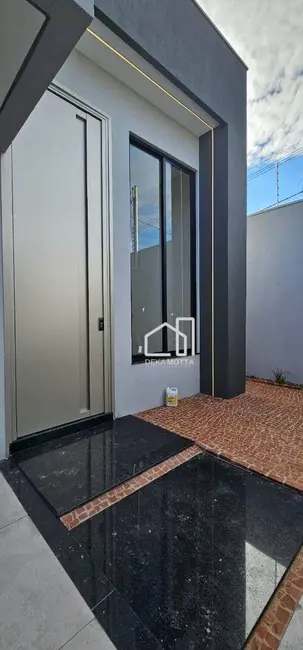 Foto 1 de Casa com 3 quartos à venda, 286m2 em Grand Ville, Uberlandia - MG