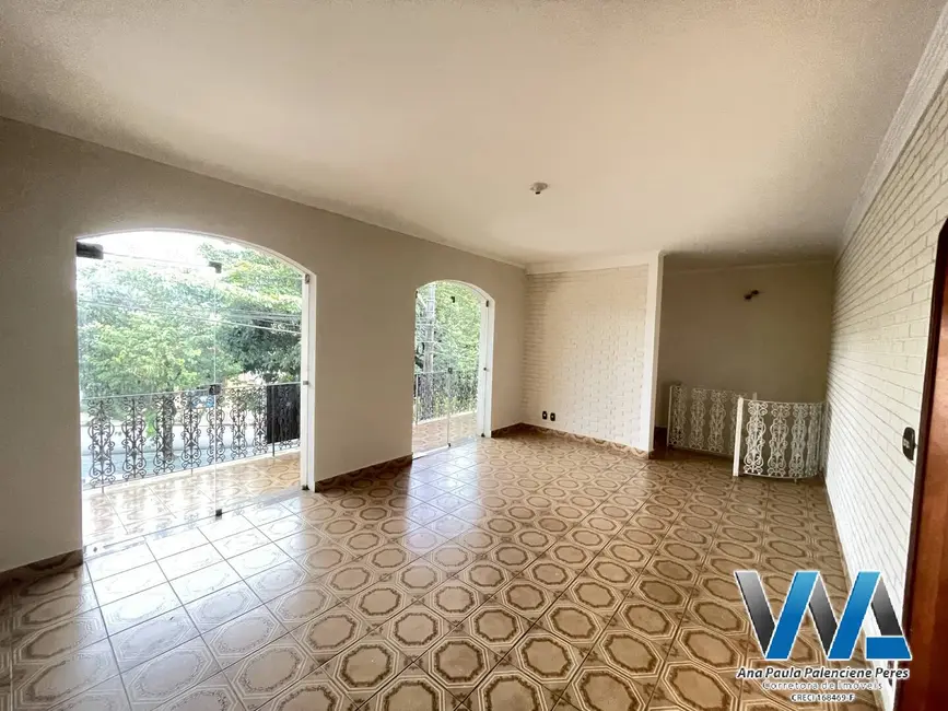 Foto 3 de Casa com 5 quartos à venda e para alugar, 250m2 em Braganca Paulista - SP