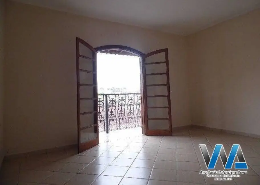 Casa com 5 quartos à venda, 230m2 em Jardim das Laranjeiras, Braganca Paulista - SP - imagem 5 Foto 5 de Casa com 5 quartos à venda, 230m2 em Jardim das Laranjeiras, Braganca Paulista - SP