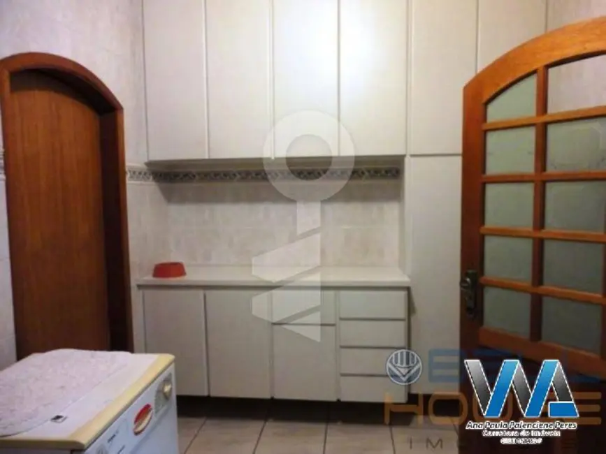 Casa com 6 quartos à venda e para alugar, 580m2 em Vila Pires, Santo Andre - SP - imagem 3 Foto 3 de Casa com 6 quartos à venda e para alugar, 580m2 em Vila Pires, Santo Andre - SP