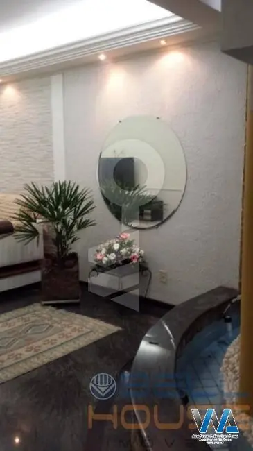 Casa com 6 quartos à venda e para alugar, 580m2 em Vila Pires, Santo Andre - SP - imagem 6 Foto 6 de Casa com 6 quartos à venda e para alugar, 580m2 em Vila Pires, Santo Andre - SP