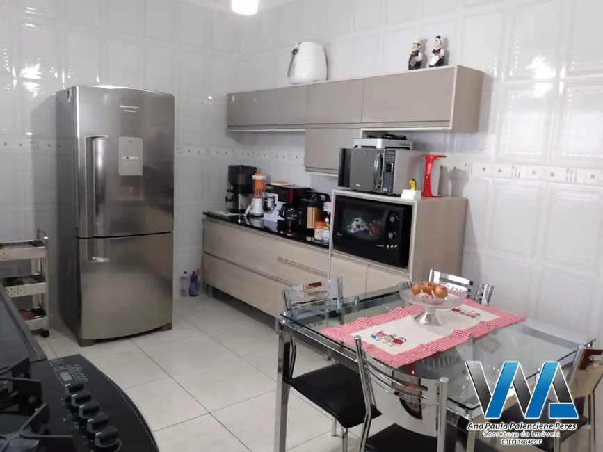 Foto 3 de Casa com 2 quartos à venda, 136m2 em Braganca Paulista - SP