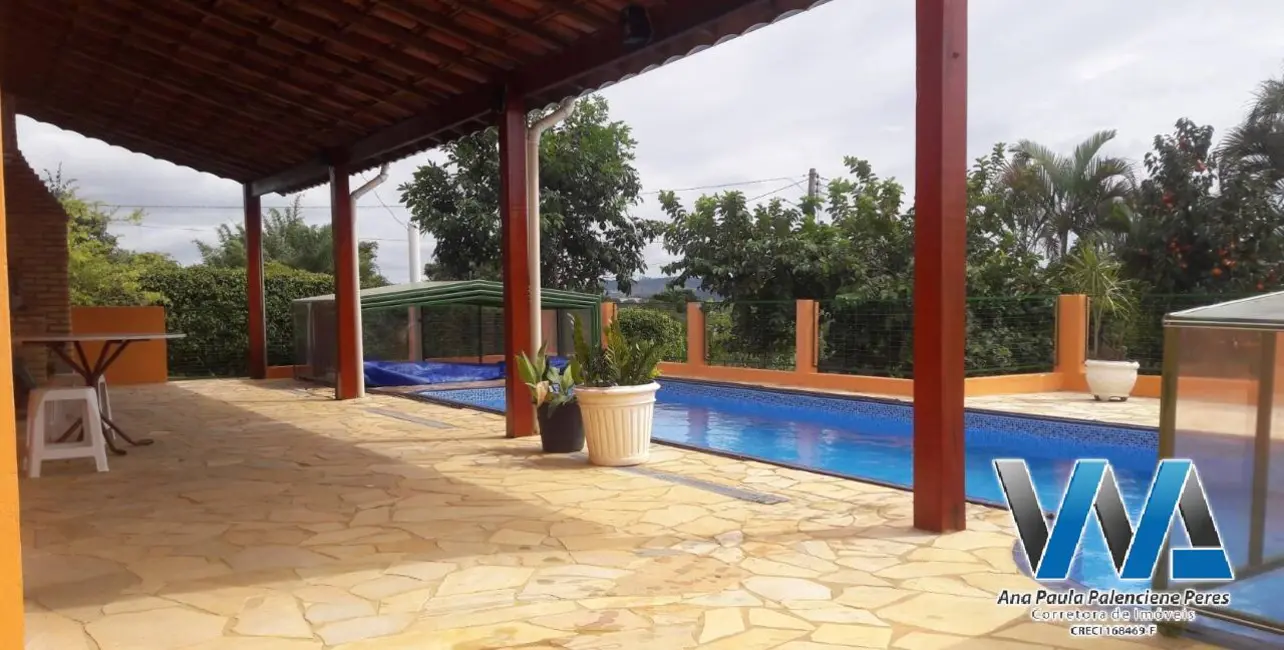 Foto 2 de Chácara com 4 quartos à venda, 270m2 em Chácara Portal das Estâncias, Braganca Paulista - SP