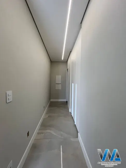 Foto 6 de Casa de Condomínio com 3 quartos à venda, 426m2 em Lagos de Santa Helena, Braganca Paulista - SP