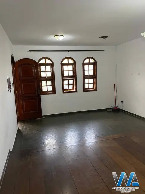 Foto 2 de Casa com 3 quartos à venda, 228m2 em Matadouro, Braganca Paulista - SP