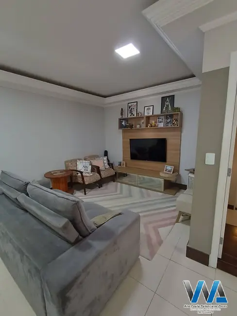 Foto 2 de Casa com 3 quartos à venda, 250m2 em Jardim Europa, Braganca Paulista - SP