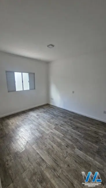 Casa de Condomínio com 3 quartos para alugar, 150m2 em Braganca Paulista - SP - imagem 5 Foto 5 de Casa de Condomínio com 3 quartos para alugar, 150m2 em Braganca Paulista - SP