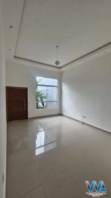 Casa de Condomínio com 3 quartos para alugar, 150m2 em Braganca Paulista - SP - imagem 3 Foto 3 de Casa de Condomínio com 3 quartos para alugar, 150m2 em Braganca Paulista - SP