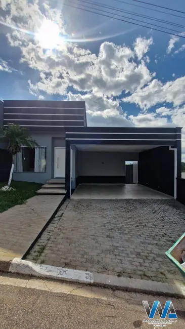 Casa de Condomínio com 3 quartos para alugar, 170m2 em Braganca Paulista - SP - imagem 1 Foto 1 de Casa de Condomínio com 3 quartos para alugar, 170m2 em Braganca Paulista - SP