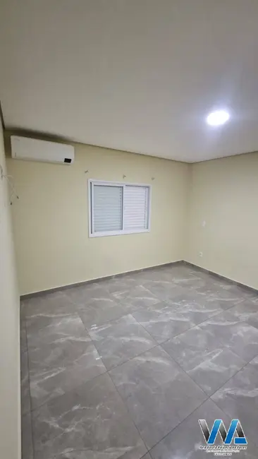 Casa de Condomínio com 3 quartos para alugar, 170m2 em Braganca Paulista - SP - imagem 6 Foto 6 de Casa de Condomínio com 3 quartos para alugar, 170m2 em Braganca Paulista - SP