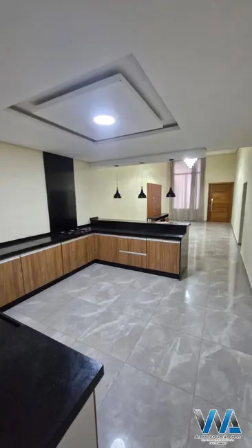 Casa de Condomínio com 3 quartos para alugar, 170m2 em Braganca Paulista - SP - imagem 1 Foto 1 de Casa de Condomínio com 3 quartos para alugar, 170m2 em Braganca Paulista - SP