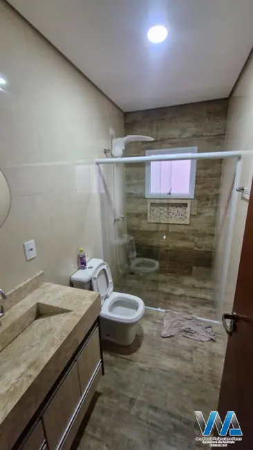 Casa de Condomínio com 3 quartos para alugar, 170m2 em Braganca Paulista - SP - imagem 8 Foto 8 de Casa de Condomínio com 3 quartos para alugar, 170m2 em Braganca Paulista - SP