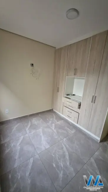 Casa de Condomínio com 3 quartos para alugar, 170m2 em Braganca Paulista - SP - imagem 4 Foto 4 de Casa de Condomínio com 3 quartos para alugar, 170m2 em Braganca Paulista - SP