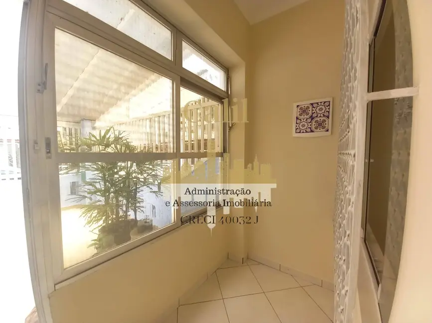 Foto 2 de Casa com 2 quartos à venda, 71m2 em Embaré, Santos - SP