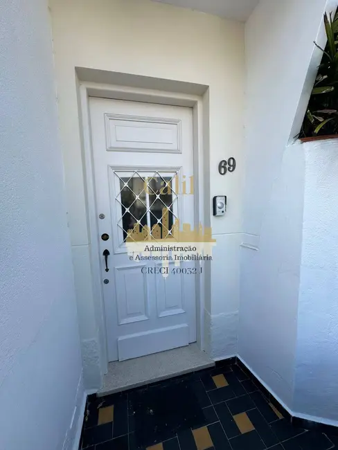 Foto 2 de Casa com 2 quartos para alugar, 103m2 em Boqueirão, Santos - SP