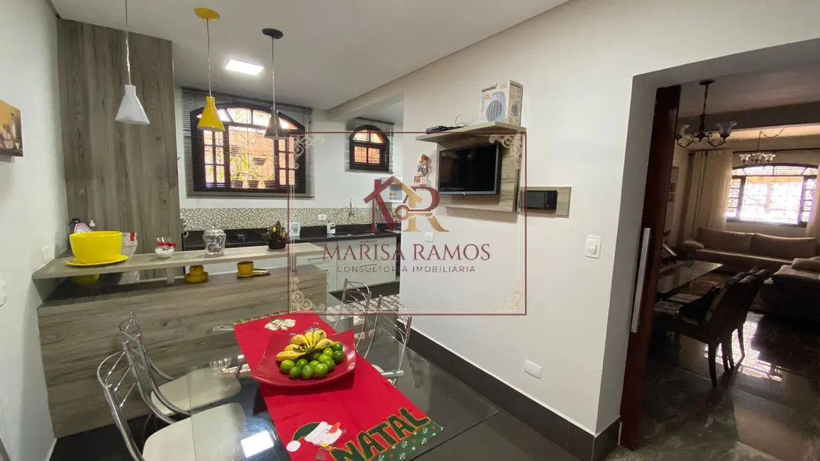 Casa com 3 quartos à venda, 205m2 em Boqueirão, Santos - SP - imagem 7 Foto 7 de Casa com 3 quartos à venda, 205m2 em Boqueirão, Santos - SP