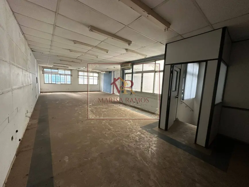 Sala Comercial à venda, 750m2 em Centro, Santos - SP - imagem 6 Foto 6 de Sala Comercial à venda, 750m2 em Centro, Santos - SP