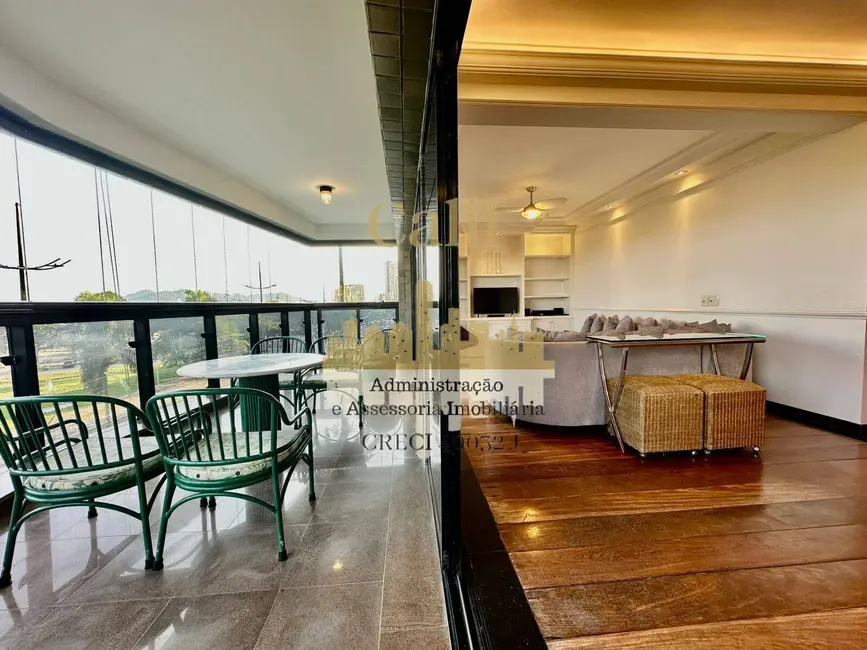 Apartamento com 3 quartos à venda, 252m2 em Pompéia, Santos - SP - imagem 2 Foto 2 de Apartamento com 3 quartos à venda, 252m2 em Pompéia, Santos - SP