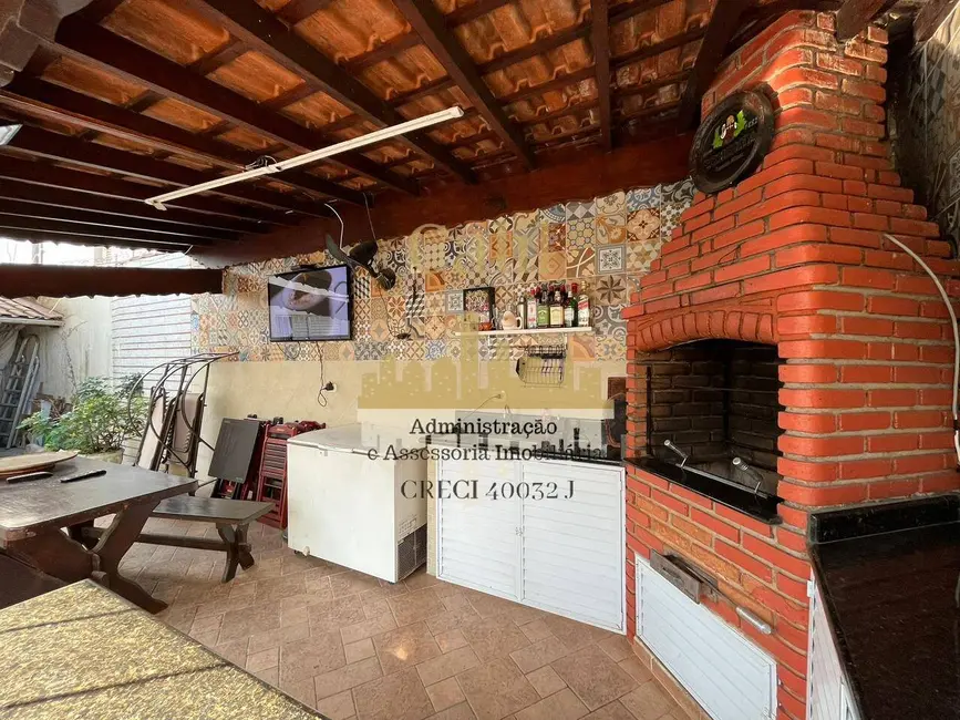 Casa com 3 quartos à venda, 150m2 em Macuco, Santos - SP - imagem 8 Foto 8 de Casa com 3 quartos à venda, 150m2 em Macuco, Santos - SP