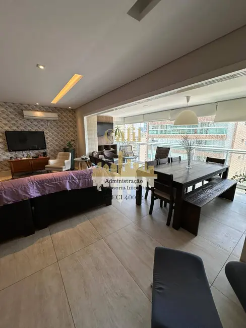 Foto 5 de Apartamento com 4 quartos para alugar, 180m2 em Gonzaga, Santos - SP