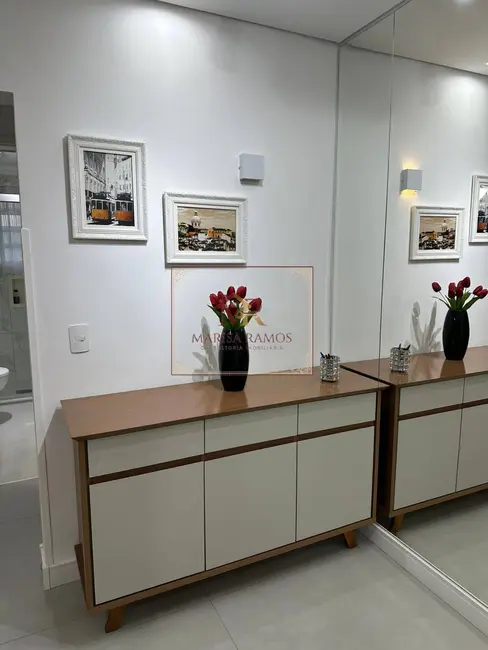 Foto 6 de Apartamento com 2 quartos para alugar, 80m2 em Embaré, Santos - SP