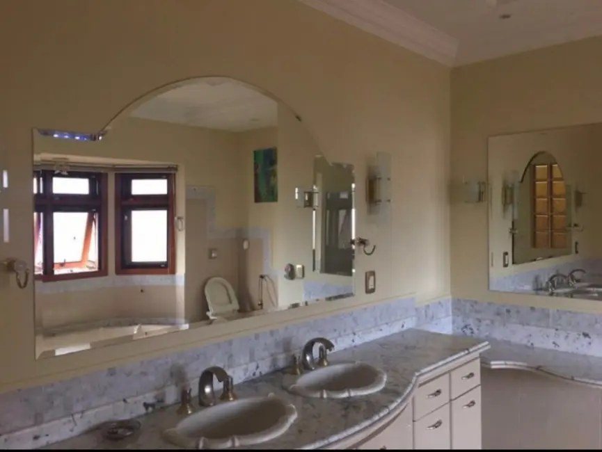 Chácara com 3 quartos à venda, 2108m2 em Louveira - SP - imagem 5 Foto 5 de Chácara com 3 quartos à venda, 2108m2 em Louveira - SP