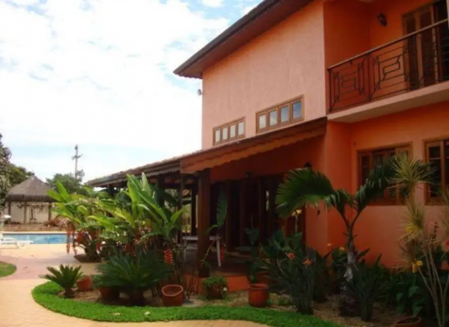 Foto 2 de Chácara com 3 quartos à venda, 2108m2 em Louveira - SP