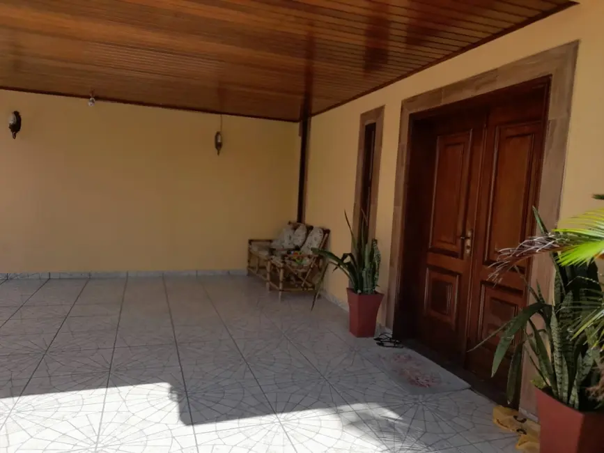 Casa com 3 quartos à venda, 207m2 em Vila Liberdade, Jundiai - SP - imagem 3 Foto 3 de Casa com 3 quartos à venda, 207m2 em Vila Liberdade, Jundiai - SP