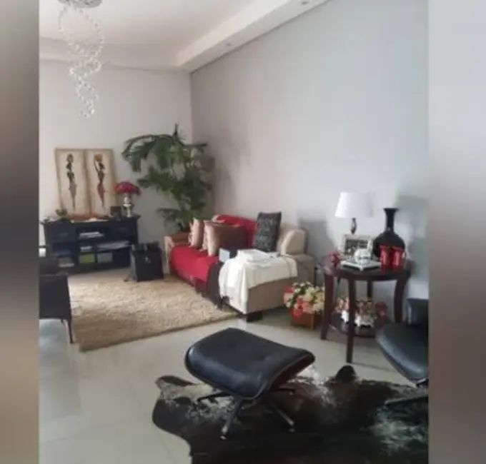 Foto 4 de Casa com 3 quartos à venda, 300m2 em Jardim Colônia, Jundiai - SP