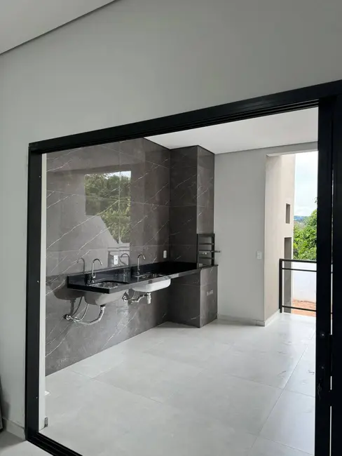 Foto 3 de Casa com 3 quartos à venda, 300m2 em Chácaras Aracary, Varzea Paulista - SP