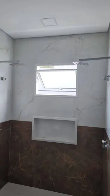 Foto 6 de Casa com 3 quartos à venda, 300m2 em Chácaras Aracary, Varzea Paulista - SP