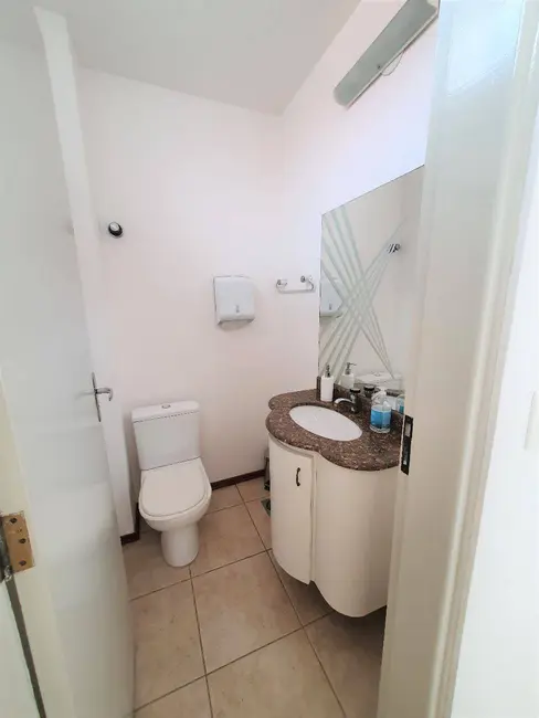 Casa com 3 quartos à venda, 406m2 em Vila Progresso, Jundiai - SP - imagem 9 Foto 9 de Casa com 3 quartos à venda, 406m2 em Vila Progresso, Jundiai - SP
