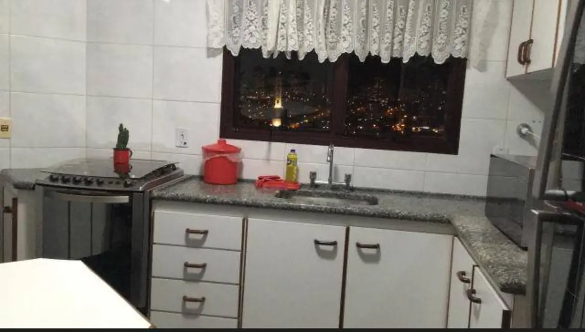 Apartamento com 3 quartos para alugar, 117m2 em Jardim Pitangueiras I, Jundiai - SP - imagem 4 Foto 4 de Apartamento com 3 quartos para alugar, 117m2 em Jardim Pitangueiras I, Jundiai - SP