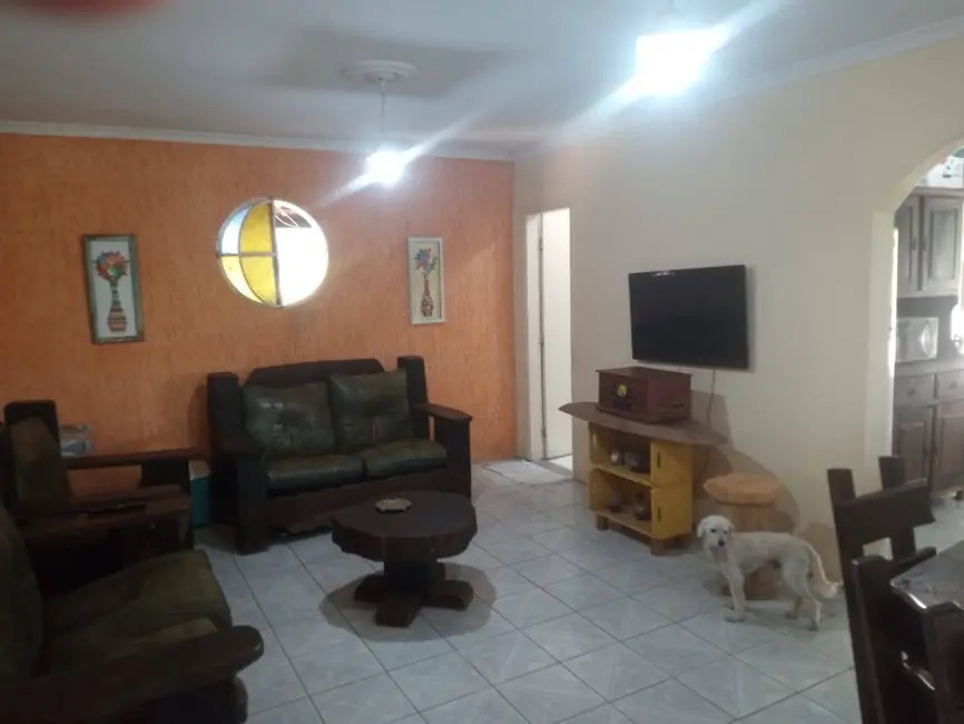 Chácara com 2 quartos à venda, 1560m2 em Louveira - SP - imagem 6 Foto 6 de Chácara com 2 quartos à venda, 1560m2 em Louveira - SP