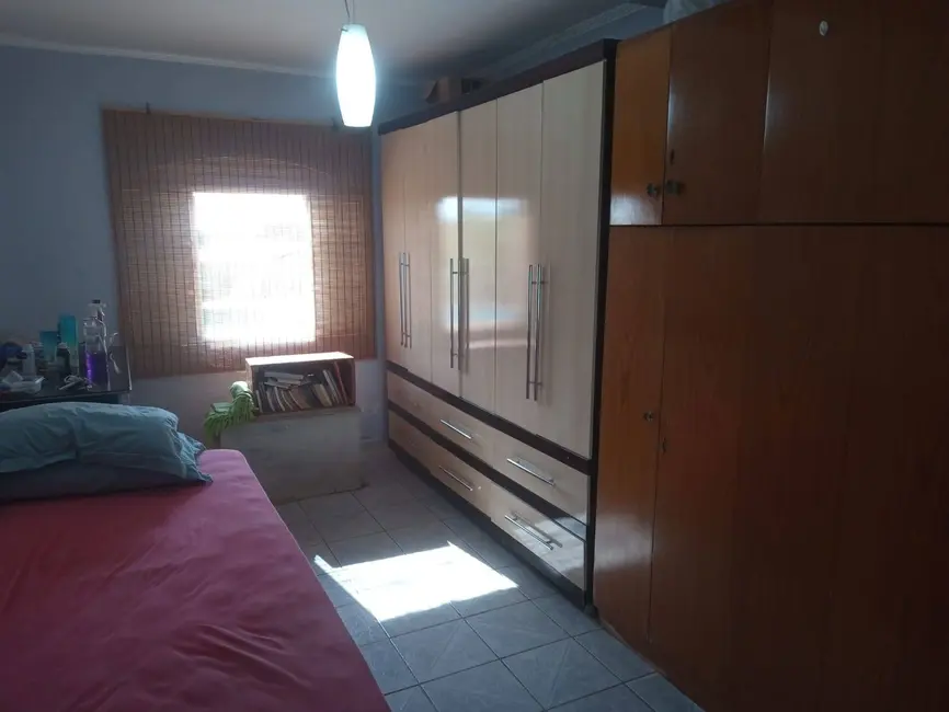 Chácara com 2 quartos à venda, 1560m2 em Louveira - SP - imagem 4 Foto 4 de Chácara com 2 quartos à venda, 1560m2 em Louveira - SP